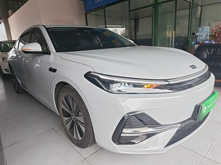 Geely Galaxy A7, 2025 — фото 4 из 9