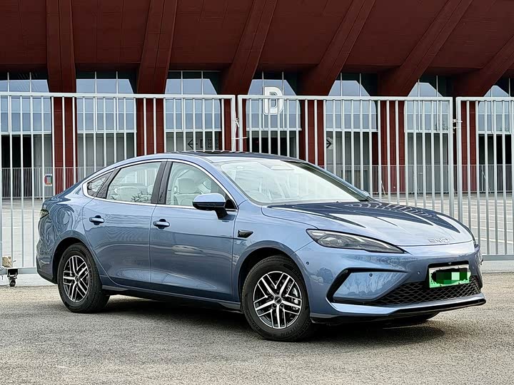 BYD Seal 05 DM-i Hybrid, 2025 — фото 2 из 9