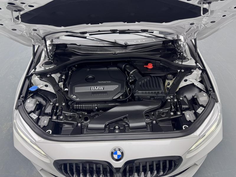 BMW 1 Series, 2022 — фото 12 из 12