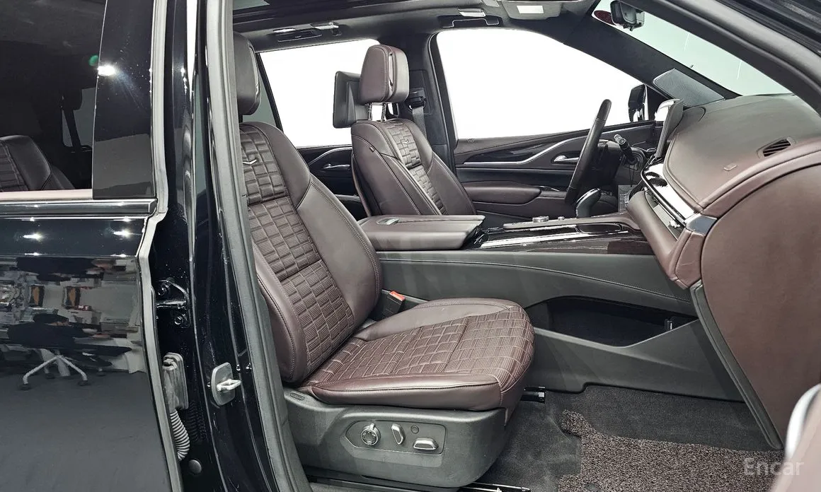 Cadillac Escalade, 2022 — фото 11 из 12
