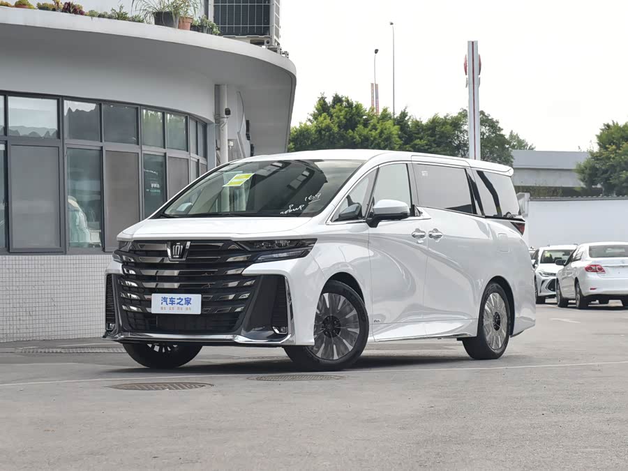 Toyota Vellfire, 2026 — купить в Уфе под ключ