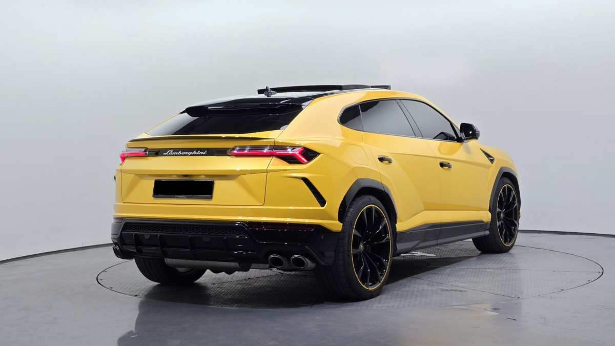 Lamborghini Urus, 2022 — фото 2 из 12
