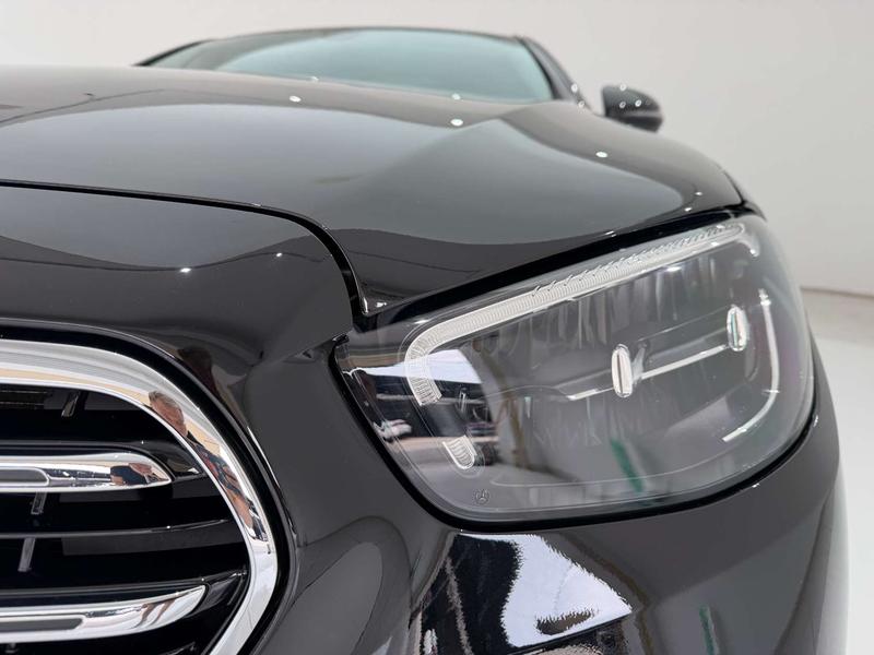 Mercedes-Benz E-Class, 2023 — фото 9 из 12