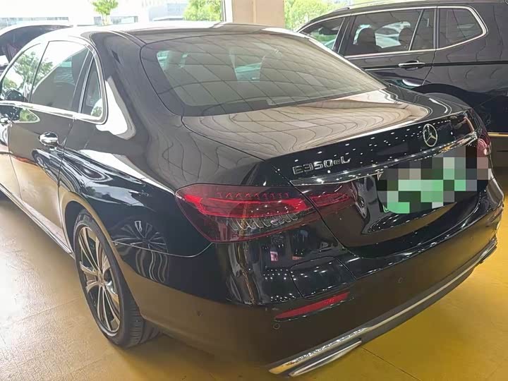 Mercedes-Benz E-Class Hybrid, 2022 — фото 2 из 5