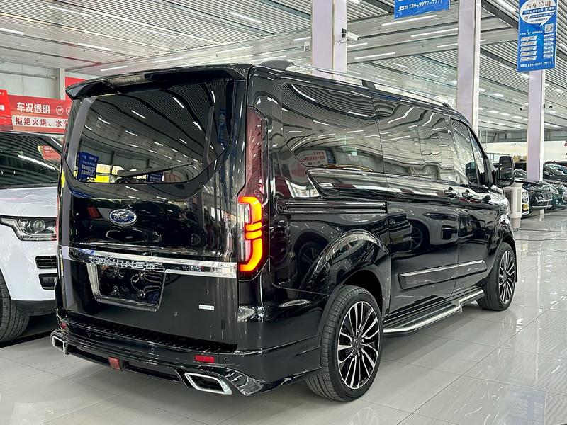 Ford Tourneo, 2023 — фото 4 из 9