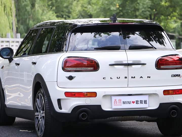 Mini Clubman, 2024 — фото 6 из 9