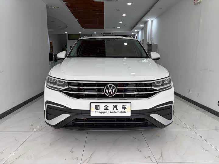 Volkswagen Tiguan L Pro, 2022 — фото 2 из 9