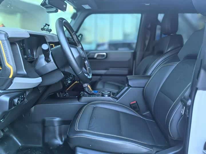 Ford Bronco, 2024 — фото 4 из 9