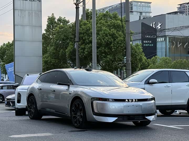 Audi × SAIC E5 Sportback, 2025 — фото 3 из 9