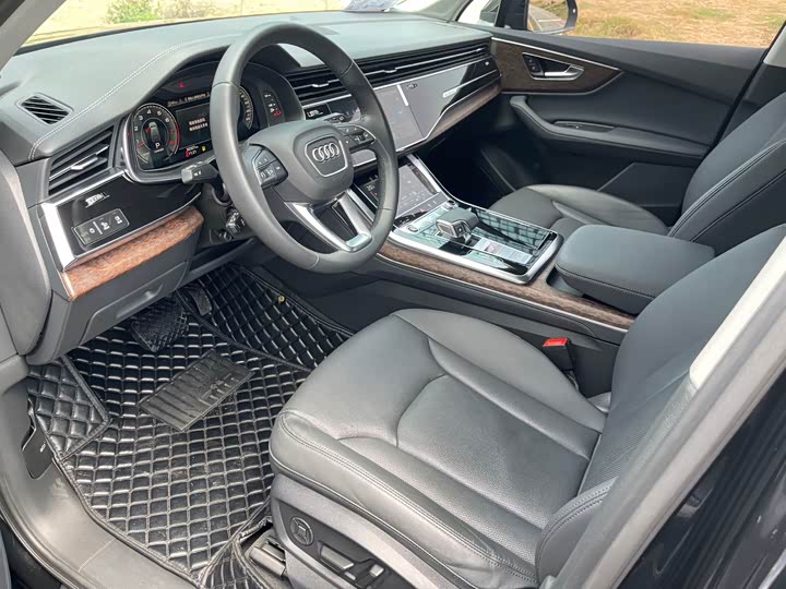 Audi Q7, 2023 — фото 8 из 9
