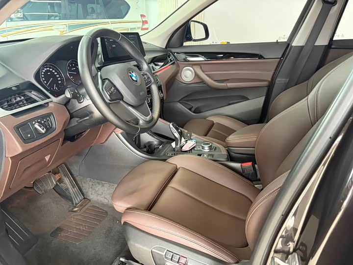 BMW X1, 2022 — фото 7 из 9