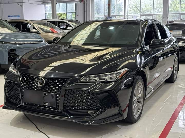 Toyota Avalon, 2021 — фото 2 из 9