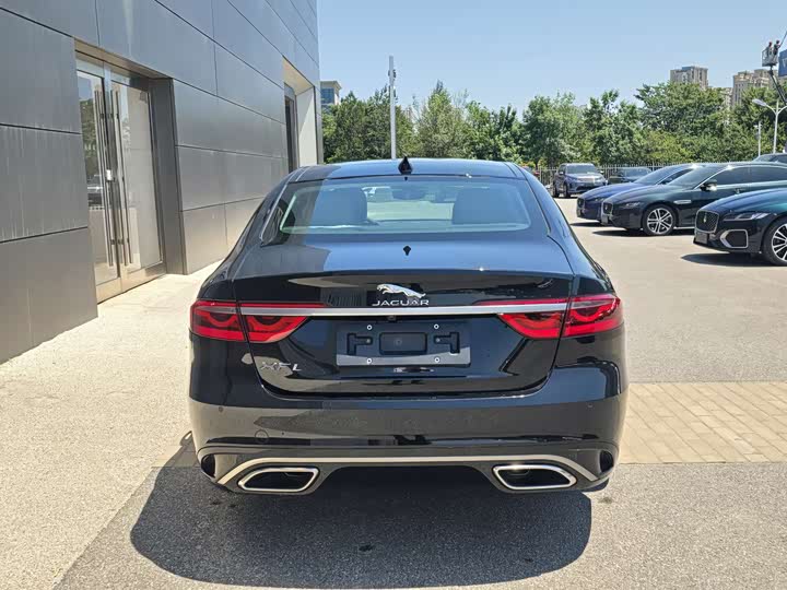 Jaguar XF L, 2025 — фото 5 из 9