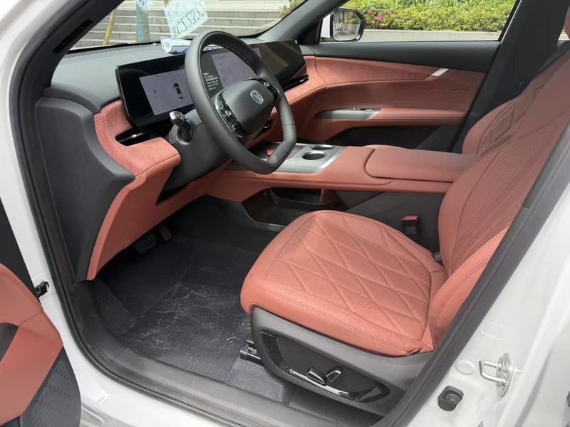 Changan CS75 Plus, 2025 — фото 11 из 12
