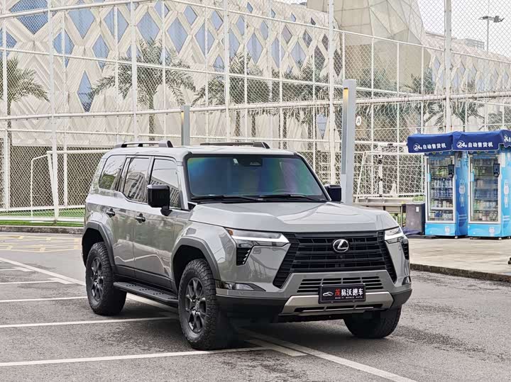 Lexus GX, 2024 — фото 3 из 9
