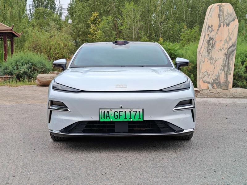 Geely Galaxy Starshine 8 EM-i, 2025 — фото 2 из 10