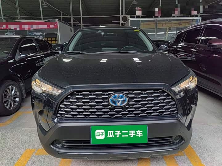 Toyota Corolla Cross, 2024 — фото 3 из 9