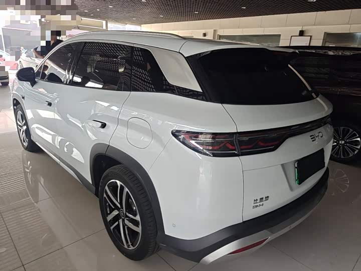 BYD Song L DM-i Hybrid, 2025 — фото 5 из 9