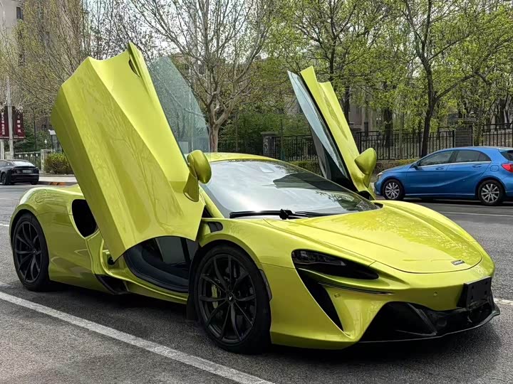 McLaren Artura, 2023 — фото 3 из 9