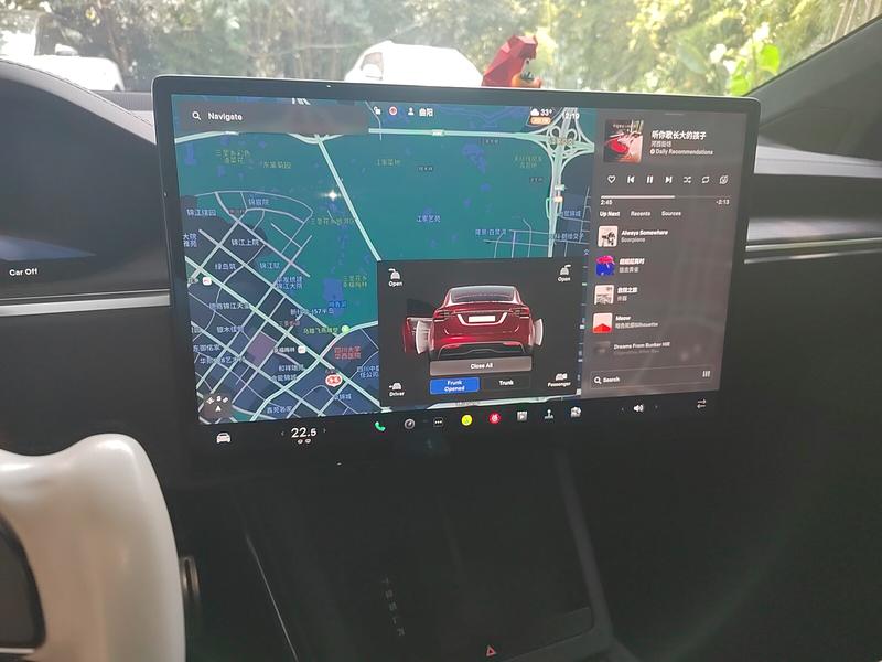 Tesla Model X, 2023 — фото 8 из 12