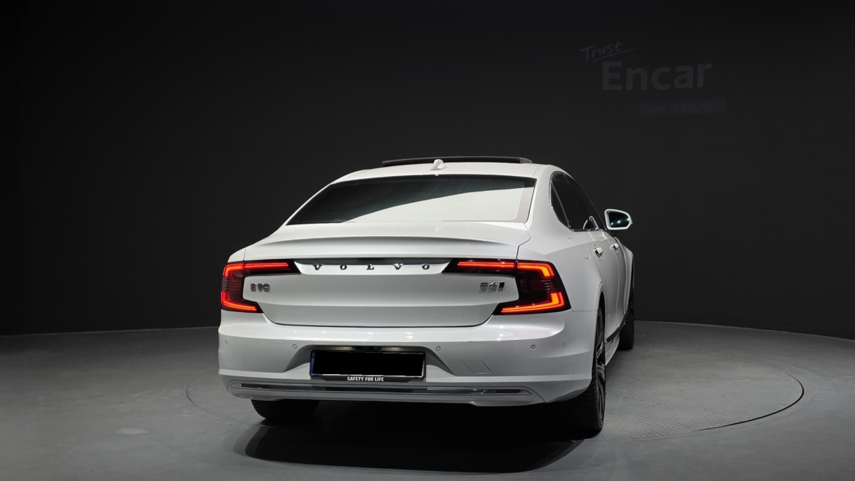 Volvo S90, 2023 — фото 4 из 12