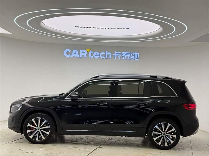 Mercedes-Benz GLB-Class, 2024 — фото 8 из 9