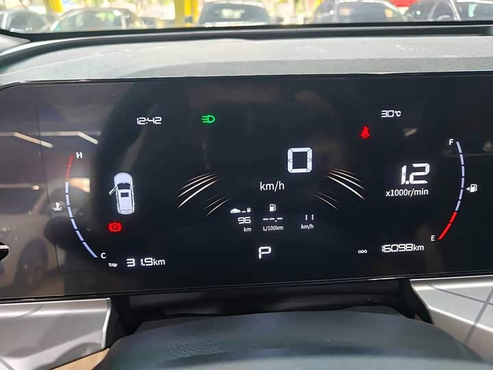 Geely Okavango Pro, 2023 — фото 3 из 9