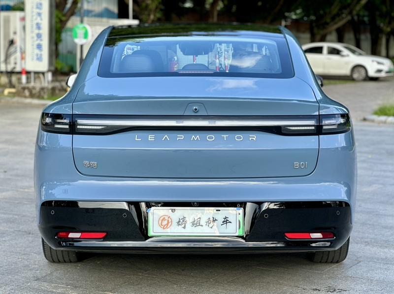 Leapmotor B01, 2025 — фото 5 из 12
