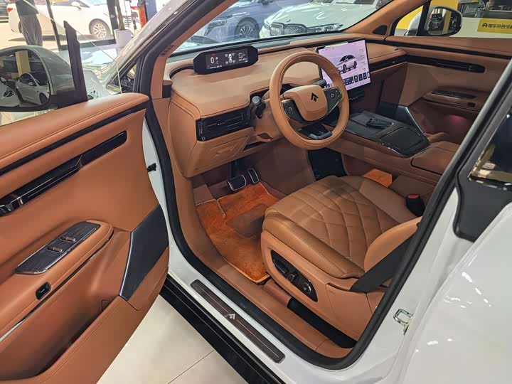 GAC Hyptec HT, 2025 — фото 4 из 9