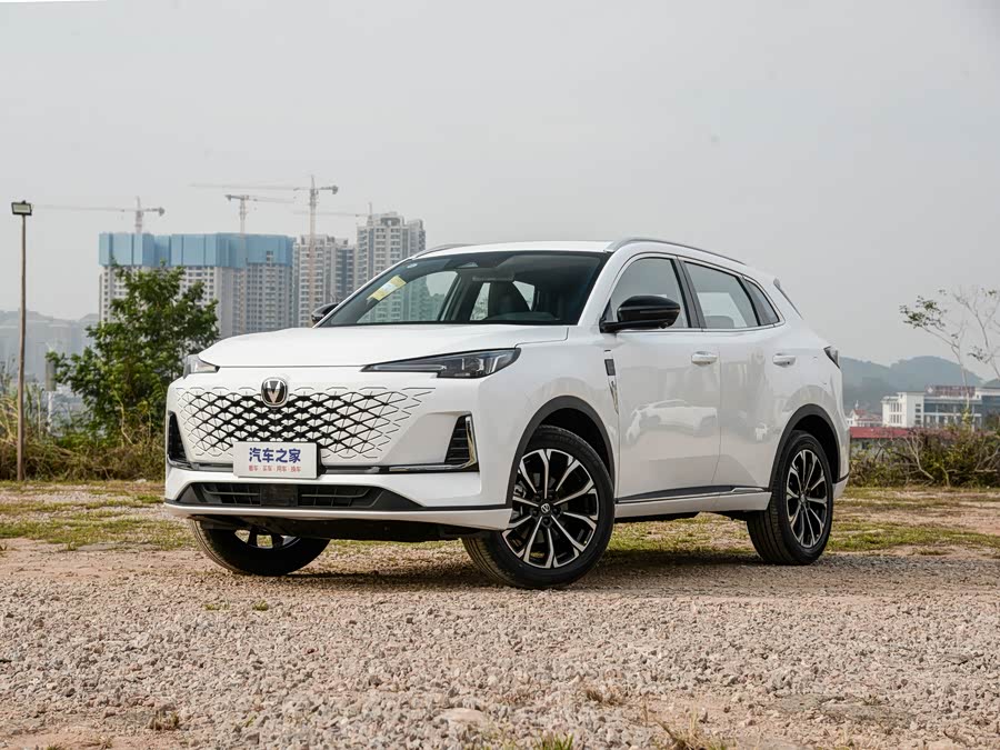 Changan CS55 Plus Hybrid, 2026 — купить в Саратове под ключ