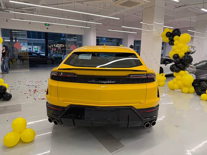 Lamborghini Urus SE, 2026 — фото 8 из 9