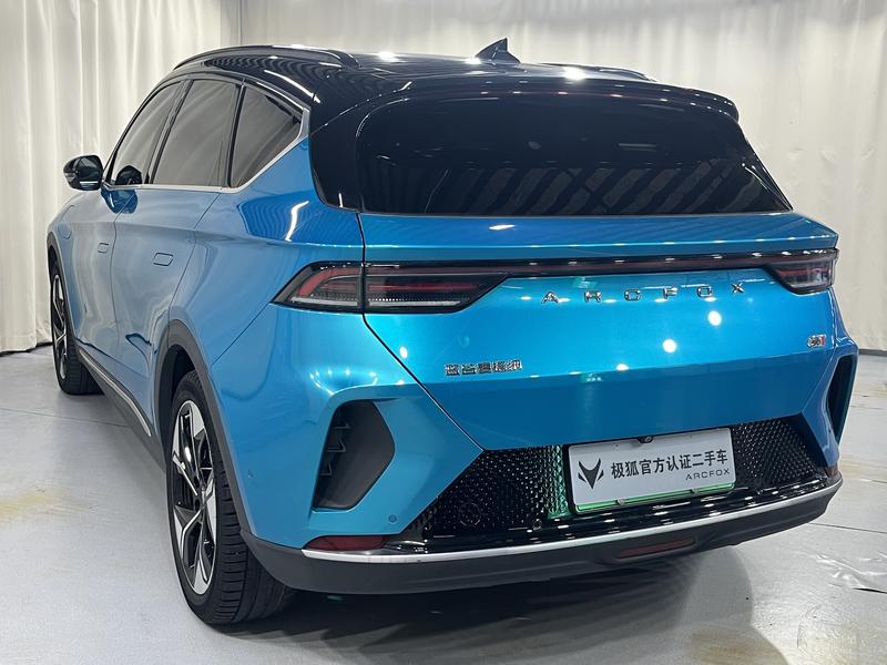 BAIC Arcfox Alpha T, 2023 — фото 4 из 12