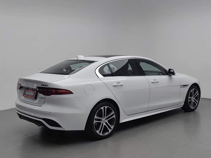 Jaguar XE L, 2024 — фото 2 из 9