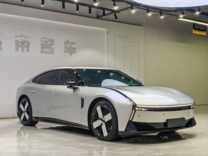 XPeng P7, 2025 — фото 3 из 9
