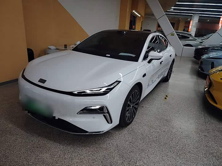 Geely Galaxy Starshine 8 EM-i, 2025 — купить в Чебоксарах под ключ