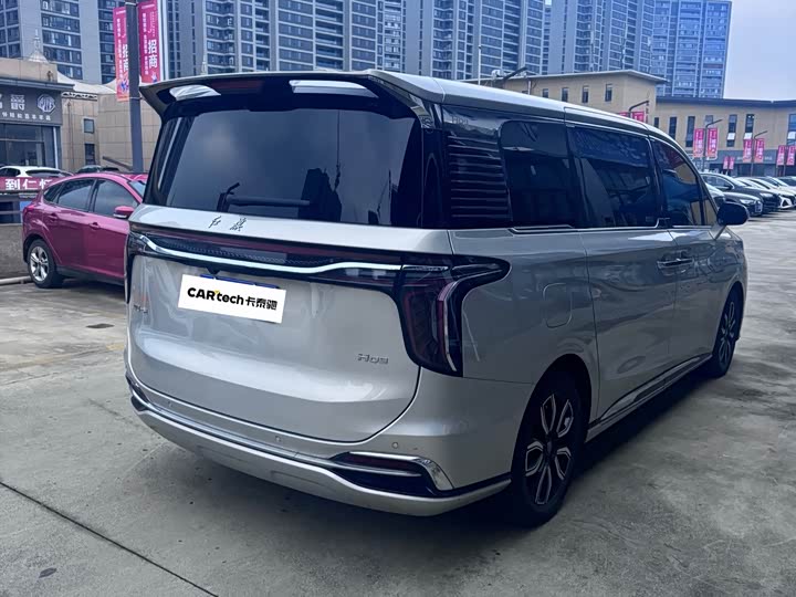 Hongqi HQ9, 2023 — фото 9 из 9