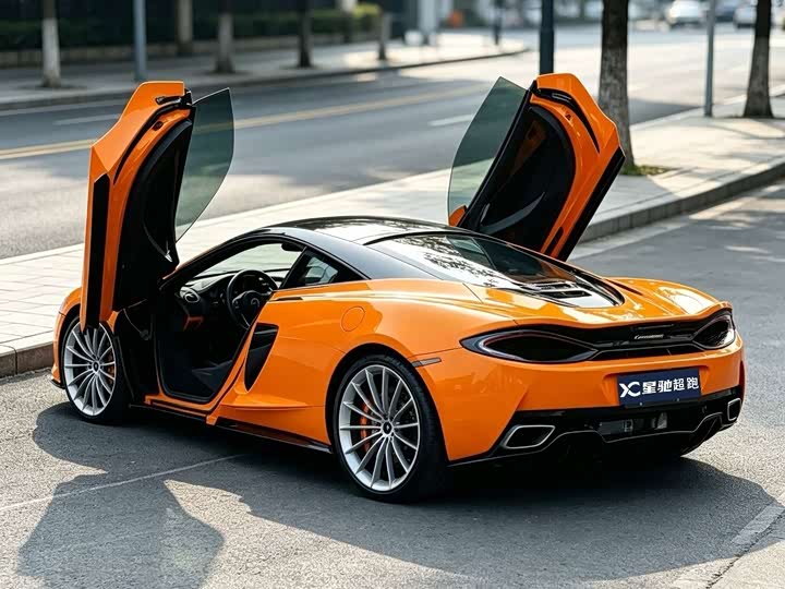 McLaren GT, 2022 — фото 3 из 5