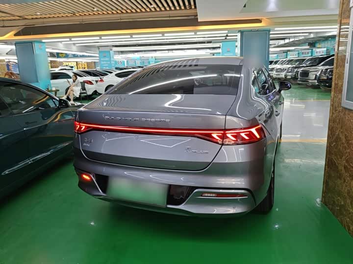 BYD Qin Plus, 2023 — фото 7 из 9