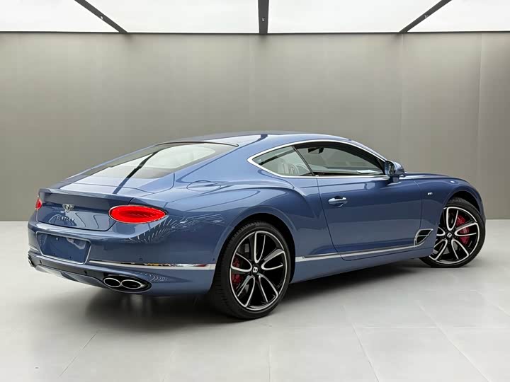 Bentley Continental GT, 2022 — фото 3 из 9