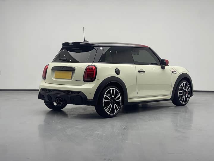 Mini Mini JCW, 2022 — фото 4 из 9