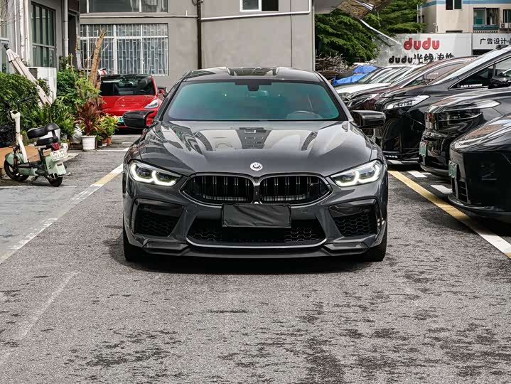 BMW M8, 2022 — фото 2 из 9