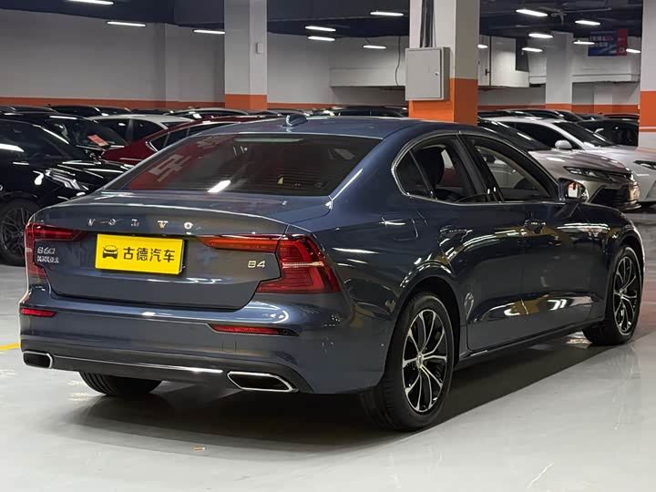 Volvo S60, 2021 — фото 7 из 9