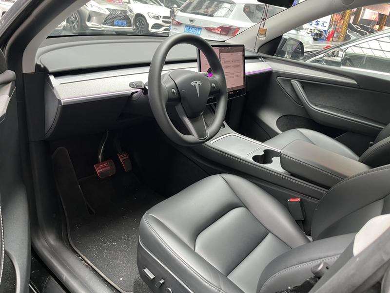 Tesla Model Y, 2023 — фото 8 из 10