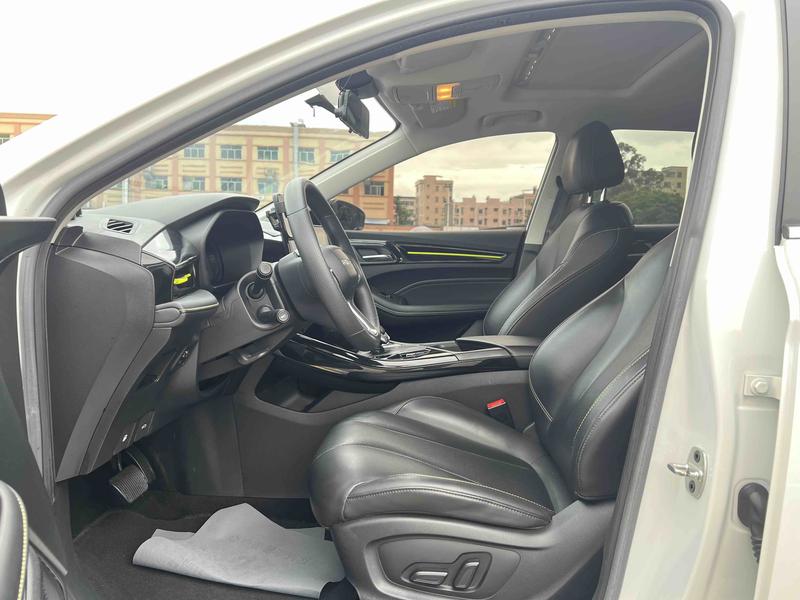 Roewe i5, 2022 — фото 8 из 10