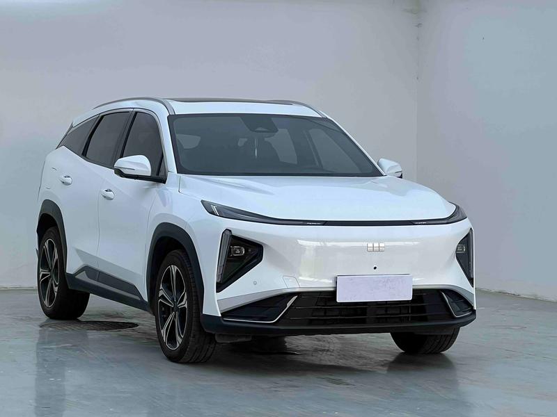 Geely Galaxy L7, 2024 — фото 3 из 10