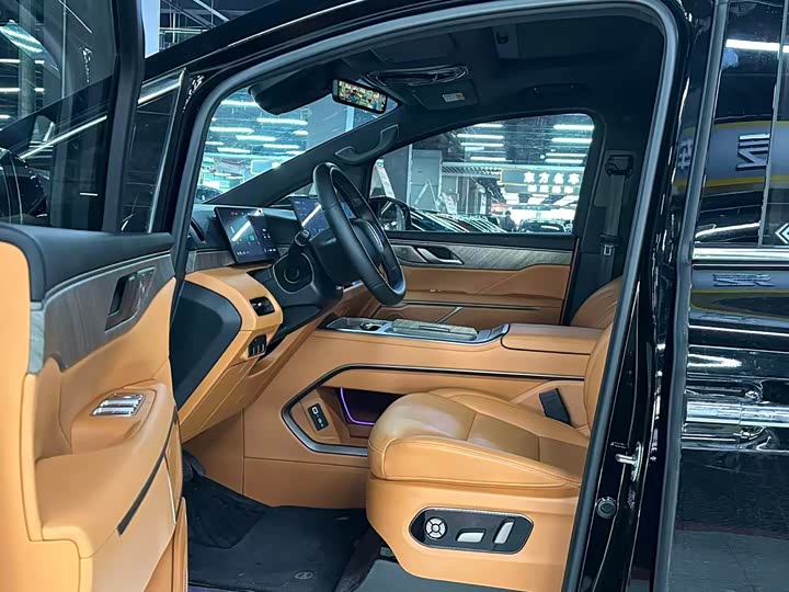 Wey 80 Hybrid, 2025 — фото 4 из 9