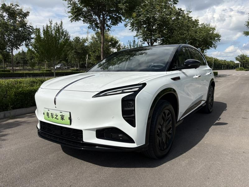 Hongqi EHS7 (Tiangong 08), 2025 — купить в Перми под ключ