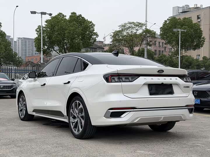 Ford Mondeo, 2023 — фото 4 из 9