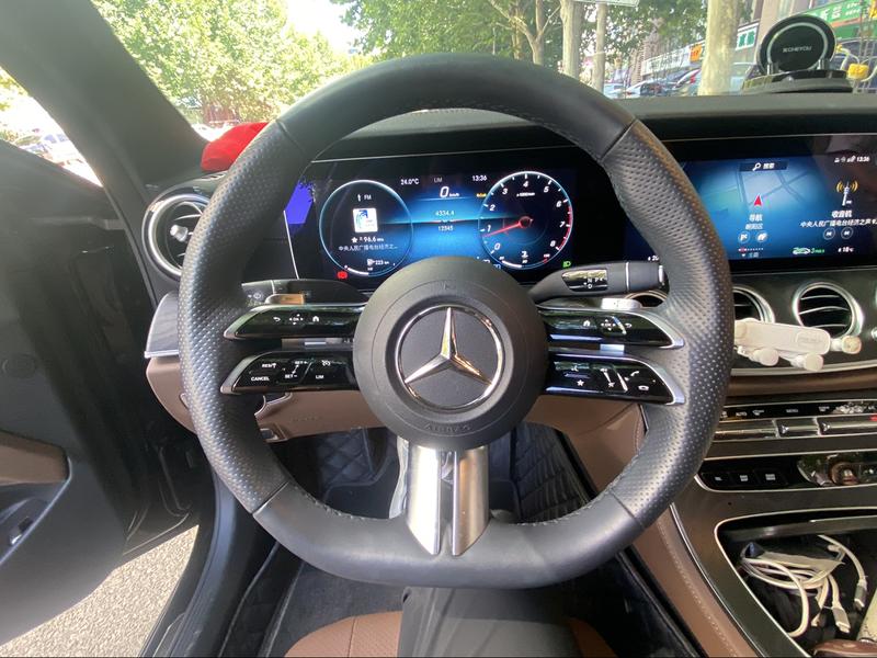 Mercedes-Benz E-Class, 2022 — фото 7 из 12