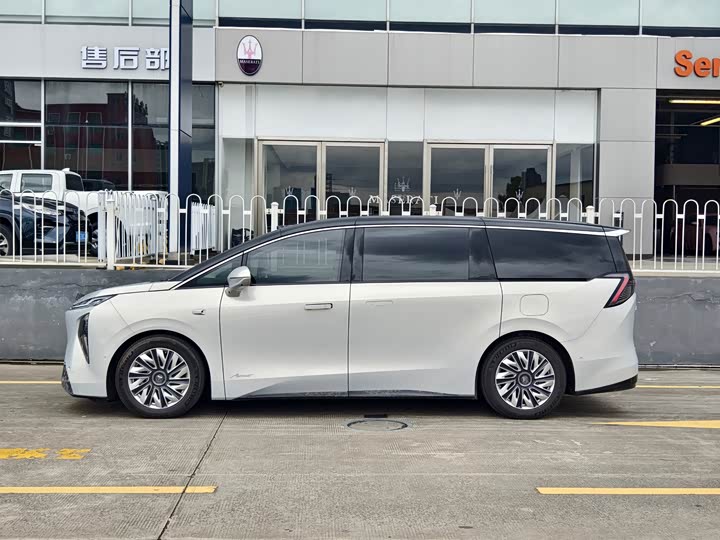 Buick OMPV, 2025 — фото 5 из 9